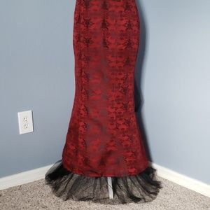 Lip Service Vamp Brocade Skirt With Kick Pleat